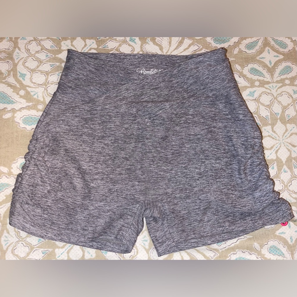 Bombshell Sportswear Contour Toggle Shorts in Cloud
